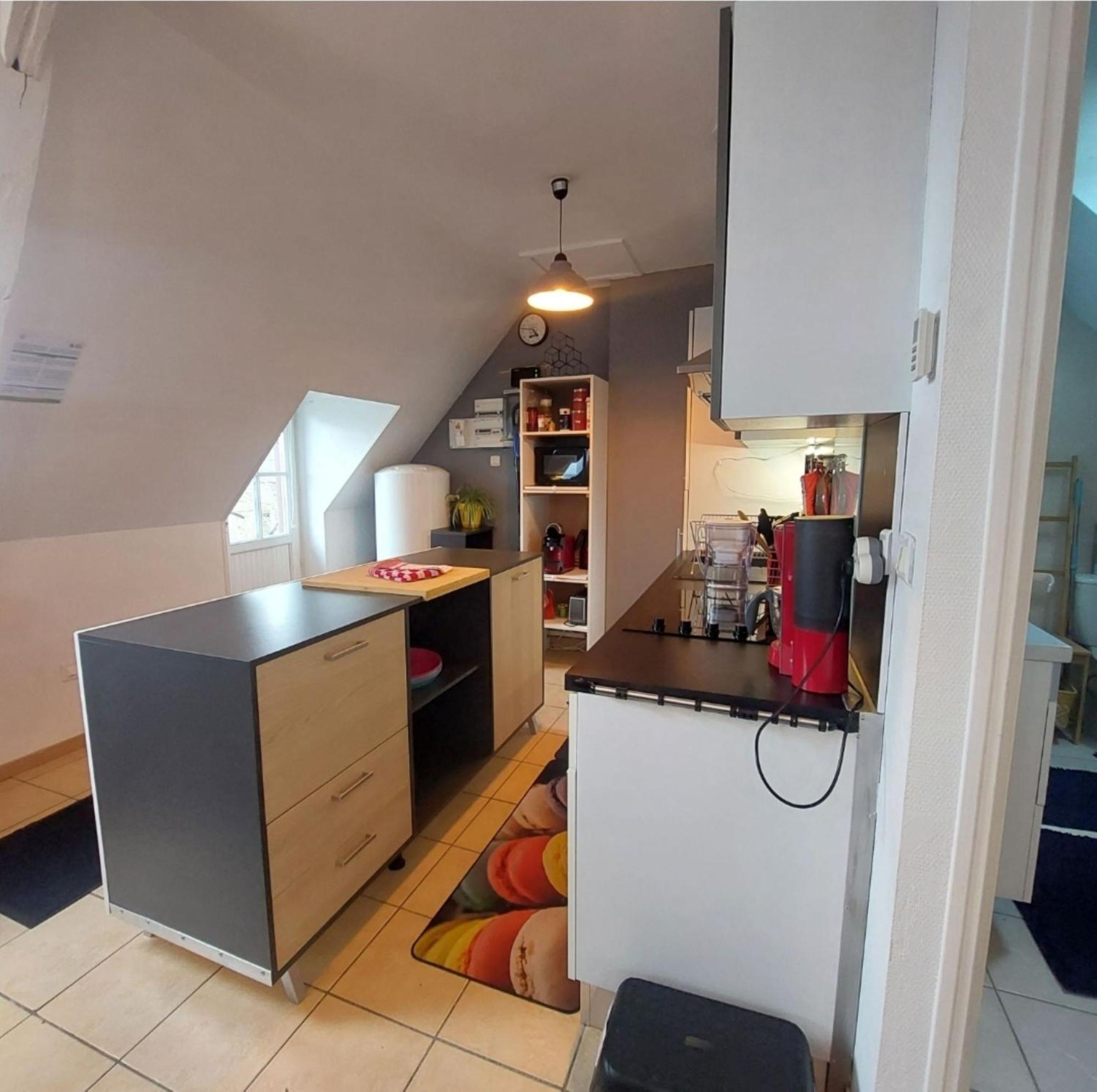 logement campagnard charmant, fonctionnel, cour privée avec WiFi Tauxigny Esterno foto