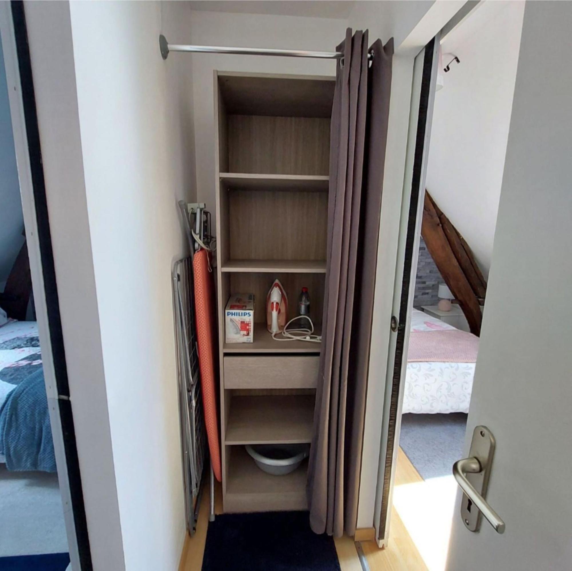 logement campagnard charmant, fonctionnel, cour privée avec WiFi Tauxigny Esterno foto