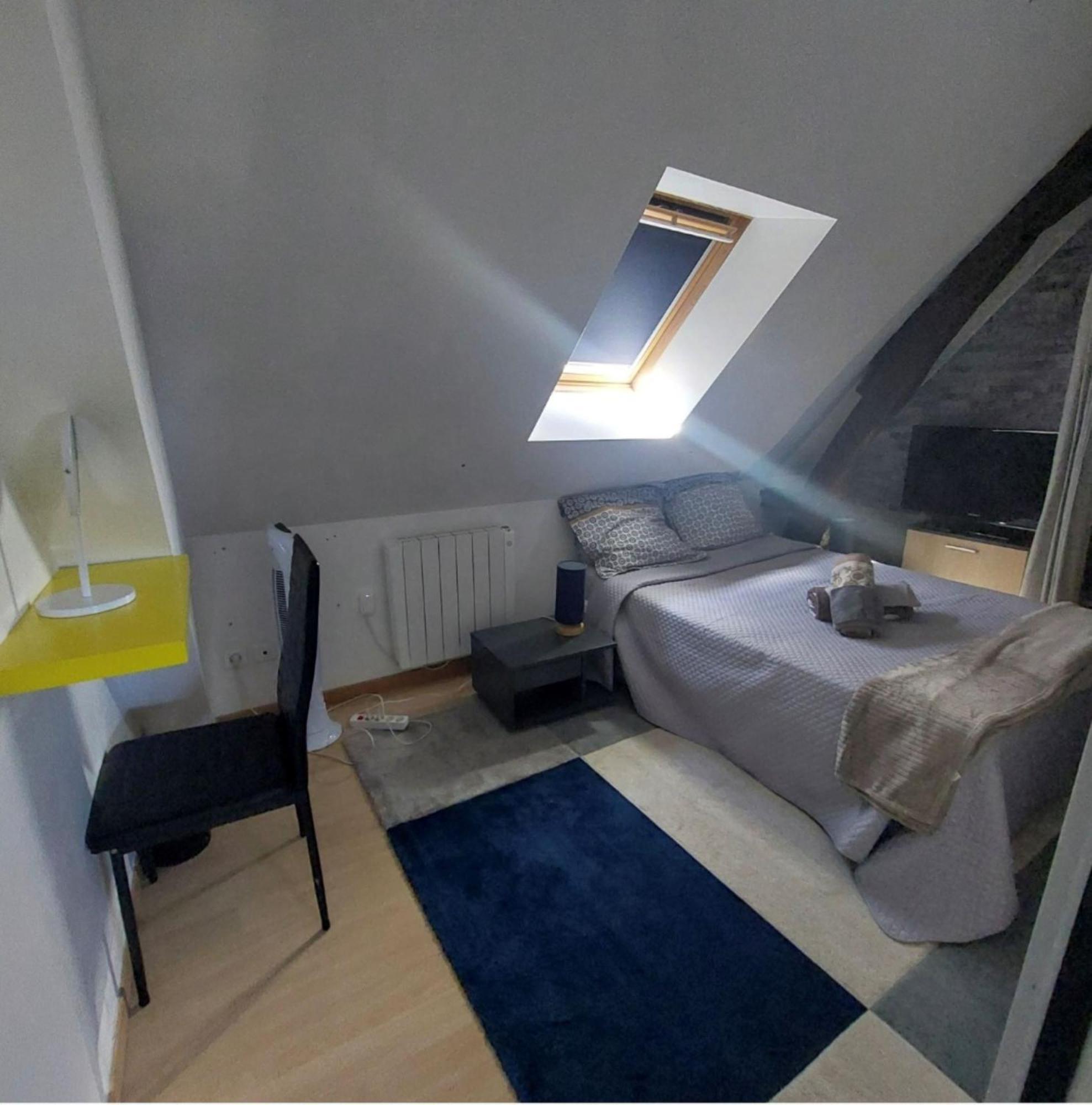 logement campagnard charmant, fonctionnel, cour privée avec WiFi Tauxigny Esterno foto